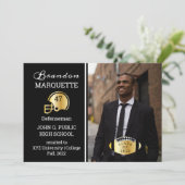 サッカーフォトブラック |金ゴールドの卒業発表 招待状 (スタンド正面)