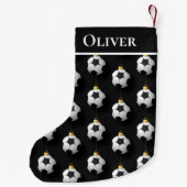 サッカーフットボールのクリスマスの休日の装飾名 スモールクリスマスストッキング (裏面)