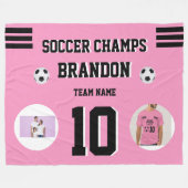 サッカーフリースブランケットのピンクの写真がパーソナライズされた行く フリースブランケット (正面(横))