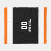 サッカーブラック、オレンジおよび白パーソナライズされた色 フリースブランケット (正面(横))