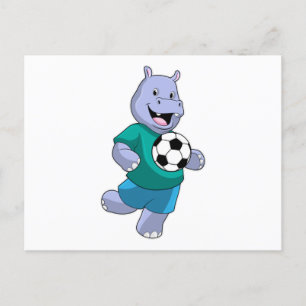 サッカープレーヤーとしてのヒポポタマスとサッカーボール ポストカード