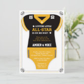 サッカーベビーシャワー招待状、金ゴールド、ブラック 招待状 (スタンド正面)