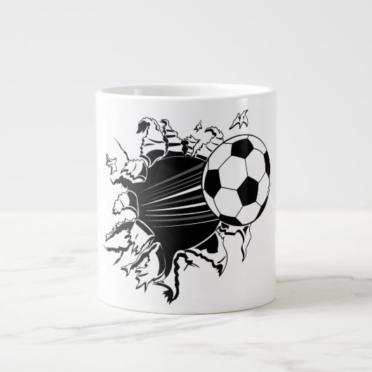 サッカーボールが押し出される ジャンボコーヒーマグカップ (正面)