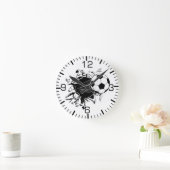 サッカーボールが押し出される ラウンド壁時計 (ホーム)