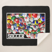 サッカーボールと世界の国旗 シェルパブランケット (正面(横))