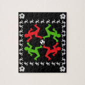 サッカーボールに向かって走る選手のパターン ジグソーパズル (縦)