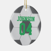 サッカーボールのクリスマス（緑） セラミックオーナメント (右)