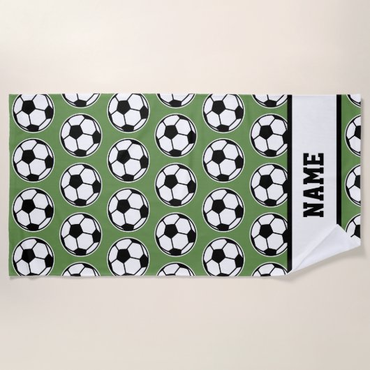 サッカーボールのプリントが付いている名前をカスタムするのビーチタオル ビーチタオル (正面)