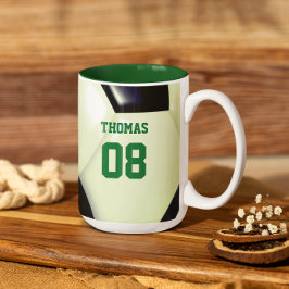 サッカーボールの名前とパーソナライズされた番号 ツートーンマグカップ
