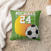 サッカーボールの名前ジャージーナンバースポーツ クッション (ブランケット)