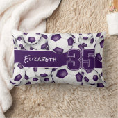 サッカーボールの多くの紫色のスポーツルームの装飾 ランバークッション (ブランケット)