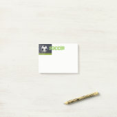 サッカーボールの後それノート ポストイット (デスク上)