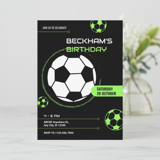 サッカーボールの誕生日(緑と黒) 招待状 (スタンド正面)