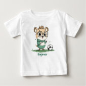 サッカーボールを持ったかわいいクマ ベビーTシャツ (正面)
