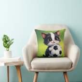 サッカーボールを持ったかわいい漫画ネコ クッション (椅子)