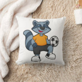 サッカーボールを持つサッカー選手としてのルーン クッション (ブランケット)