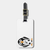 サッカーボールを持つペンギン ラゲッジタグ (正面縦)
