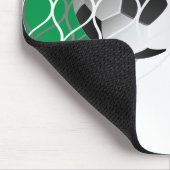 サッカーボールを旗にイタリアン付ける マウスパッド (コーナー)