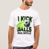 サッカーボールを蹴る Tシャツ (正面)