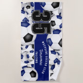 サッカーボールカスタムの多くのチーム名blue black ビーチタオル (正面)