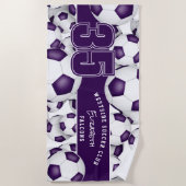 サッカーボールカスタムの多くはチーム名パープル ビーチタオル (正面)