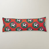 サッカーボールクリスマスリース模様 ボディピロー (裏面)