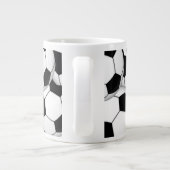 サッカーボールコラージュ ジャンボコーヒーマグカップ (裏面)