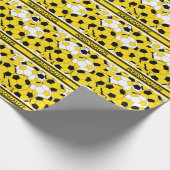 サッカーボールコラージュ（黄色） ラッピングペーパー (角)