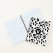 サッカーボールパターン男の子の女の子モノグラム8.5x11 ノートブック (内部)