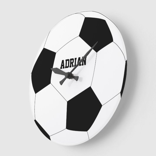 サッカーボールパーソナライズされた ラージ壁時計 (傾斜)