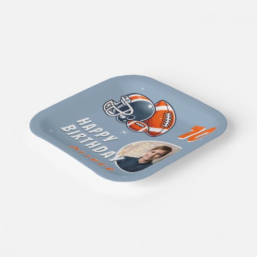 サッカーボールヘルメットマンガートフォト誕生日 ペーパープレート (傾斜あり)