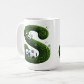 サッカーボール付き芝生の文字 コーヒーマグカップ (正面左)