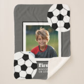 サッカーボール写真あなたの名前を追加 – 色を編集できる シェルパブランケット (正面)