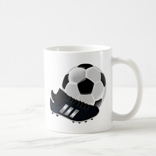 サッカーボール及び靴 コーヒーマグカップ (右)