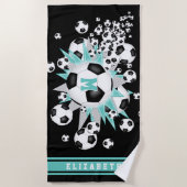 サッカーボール軽いティール（緑がかった色）グレイ星女の子の名前 ビーチタオル (正面)