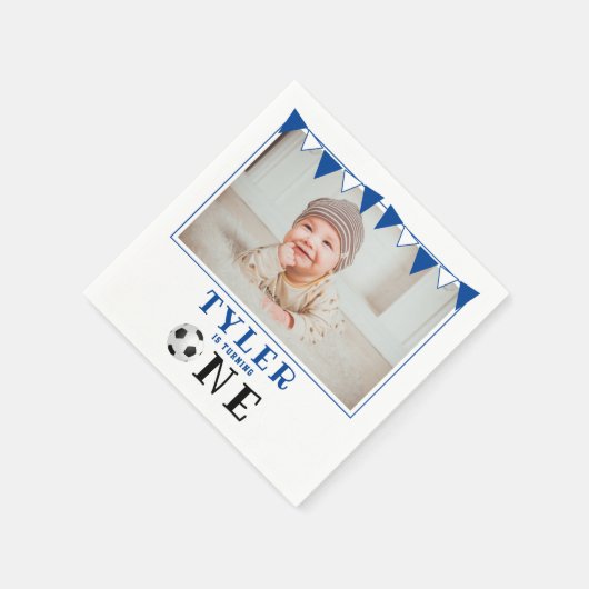 サッカーボール1歳の誕生日フォトバースデーパーティー スタンダードカクテルナプキン (角)