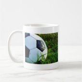 サッカーボール – サッカーボール コーヒーマグカップ (左)