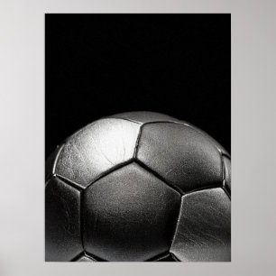 サッカーボール ダーク ドラマチック クローズアップ ポスター