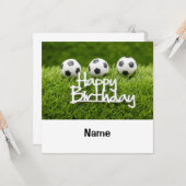 サッカーボール、ハッピーバースデーのサインがグリーンカードに カード (正面/裏面インサイチュ)