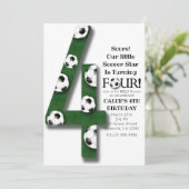 サッカーボール フォー 4 4歳の誕生日パーティー 招待状 (スタンド正面)