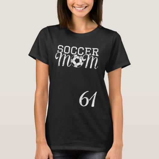 サッカーママ ジャージ 番号 61 お気に入りの選手 #61 テ Tシャツ (正面)