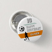 サッカーモダン選手のシルエットハッピーバースデー 缶バッジ (正面&裏面)