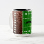 サッカーレースのテクスチャ背景 ツートーンマグカップ (正面左)