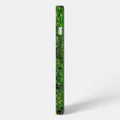 サッカー場の緑の芝のテクスチャー iPhoneケース (左側面)