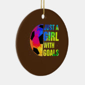 サッカー女子サッカーゴールの女の子だけの女の子 セラミックオーナメント (右)