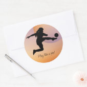 サッカー女子プレーヤーサッカーチーム ラウンドシール (封筒)