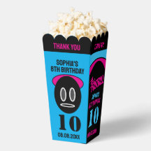 サッカー女子プレーヤー、サッカー誕生日ガールフープ