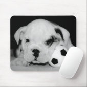 "サッカー子犬"の英国のブルドッグ マウスパッド (マウス)