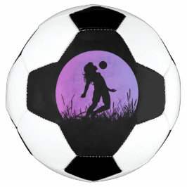 サッカー少女のシルエット 月光 サッカーボール