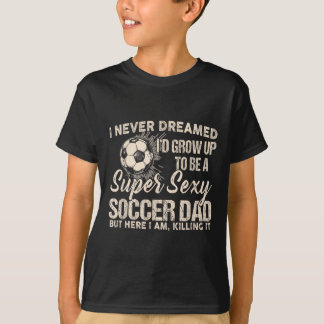 サッカー少年ママに僕がなるなんて Tシャツ